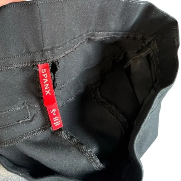 Women's Slim Straight Pants Pull On Faux Pockets Spanx Black Size Large - Picture 6 of 11